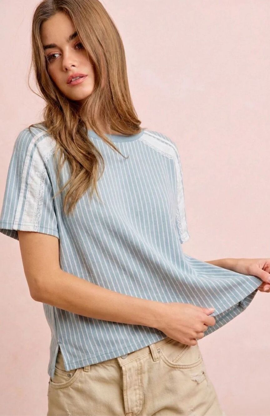 B1026. BiBi White/Blue Striped Denim Lace Short Sleeve T-Shirt NWT - Picture 4 of 5